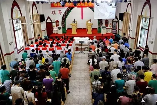 Changsha South Church prayed for post-disaster reconstruction of the affected areas in Hunan on July 9, 2017