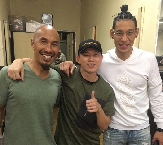 Jeremy Lin (right) met Pastor Francis (left) Chan and MC Jin last weekend,