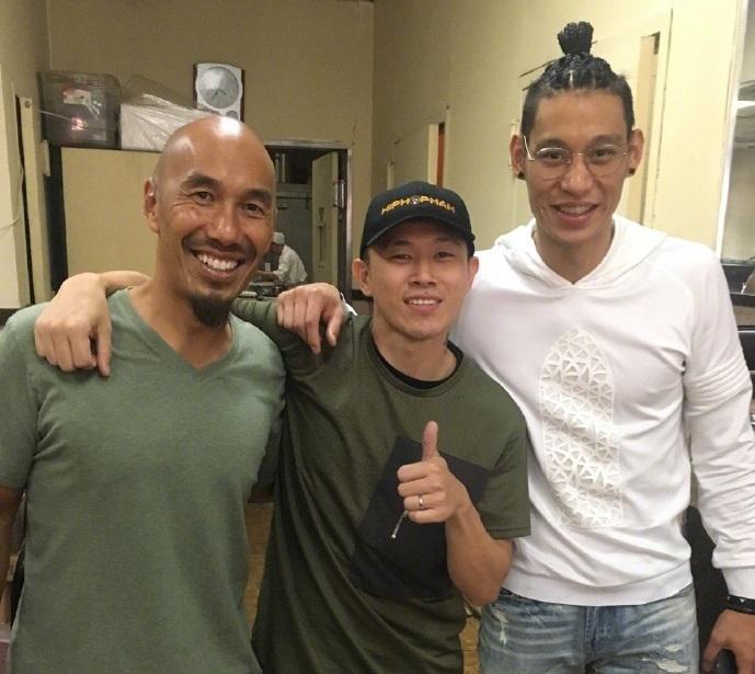 Jeremy Lin (right) met Pastor Francis (left) Chan and MC Jin last weekend,