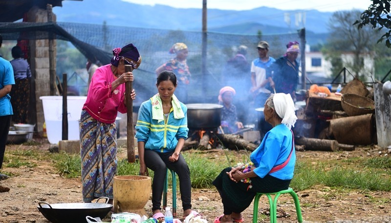 Thanksgiving day of Laku people The church members are preparing for loving dinner of the church. They will have dinner together, part of the celebrating.