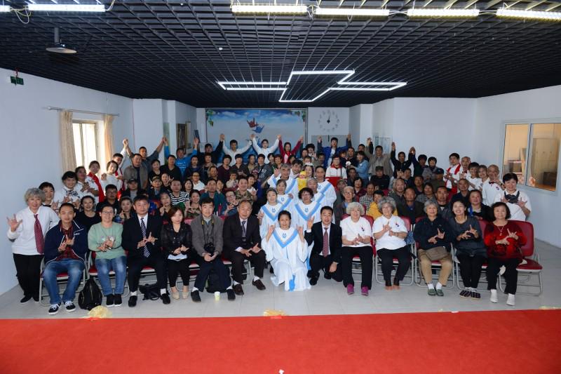 Group photo of the Huoshui (Living Water) Sign Language Church of Yantai