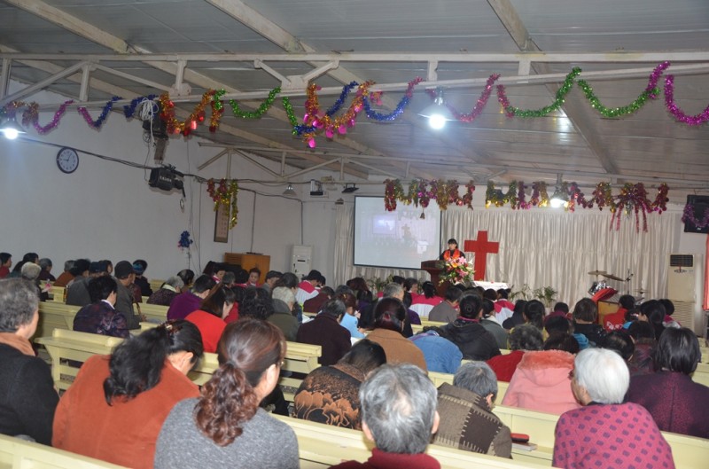 Shenglilu Church held the Sunday service in its temporary facility on Oct. 22, 2017. 