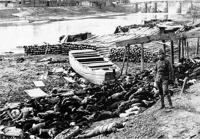 Bodies of victims along Qinhuai River out of Nanjing's west gate during Nanjing Massacre.