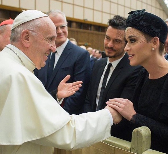 Katy Perry, Orlando Bloom met Pope Francis