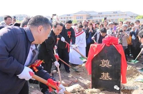 On April 20, 2018,  the foundation stone laying ceremony of Shanghai Chongzhu Church was held. 