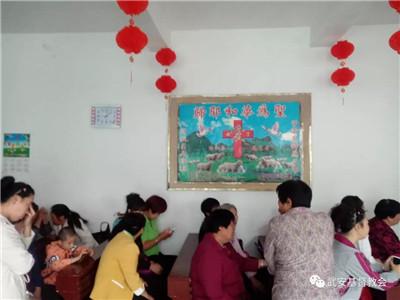 Inside Qianqu Church