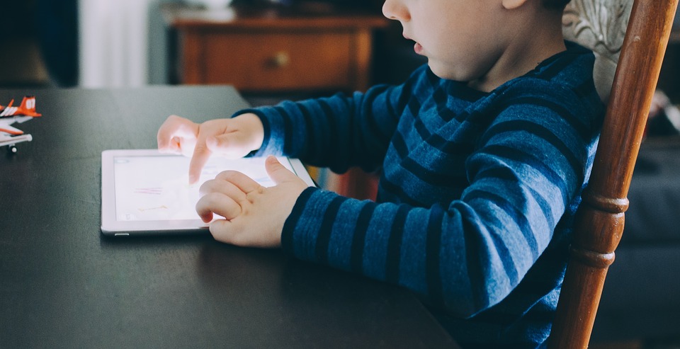 Can Too Much Screen Time Dumb Down your Kid?