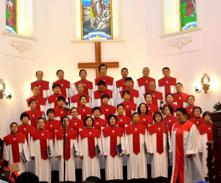 The choir sang hymns to mark the 90th anniversary of Yuguang Street Church, Nov. 3, 2018. 