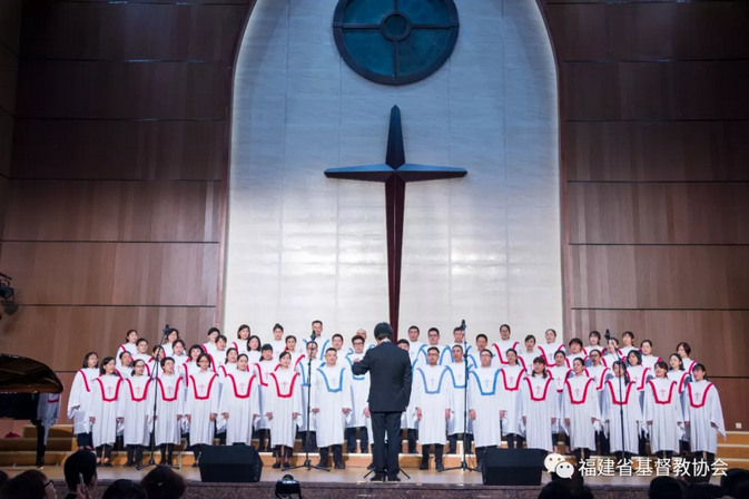 The church in Fujian conducted a praise and worship meeting at Fujian Theological Seminary on Easter. 