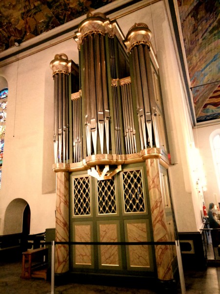 The organ in Hangzhou Gulou Church 