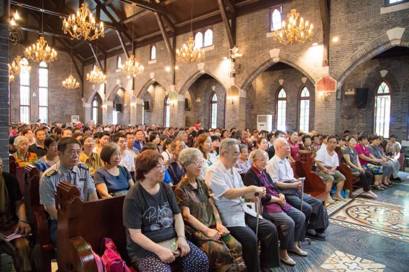 The 30th anniversary of the reopening of Nanjing St. Paul's Church held in 2015