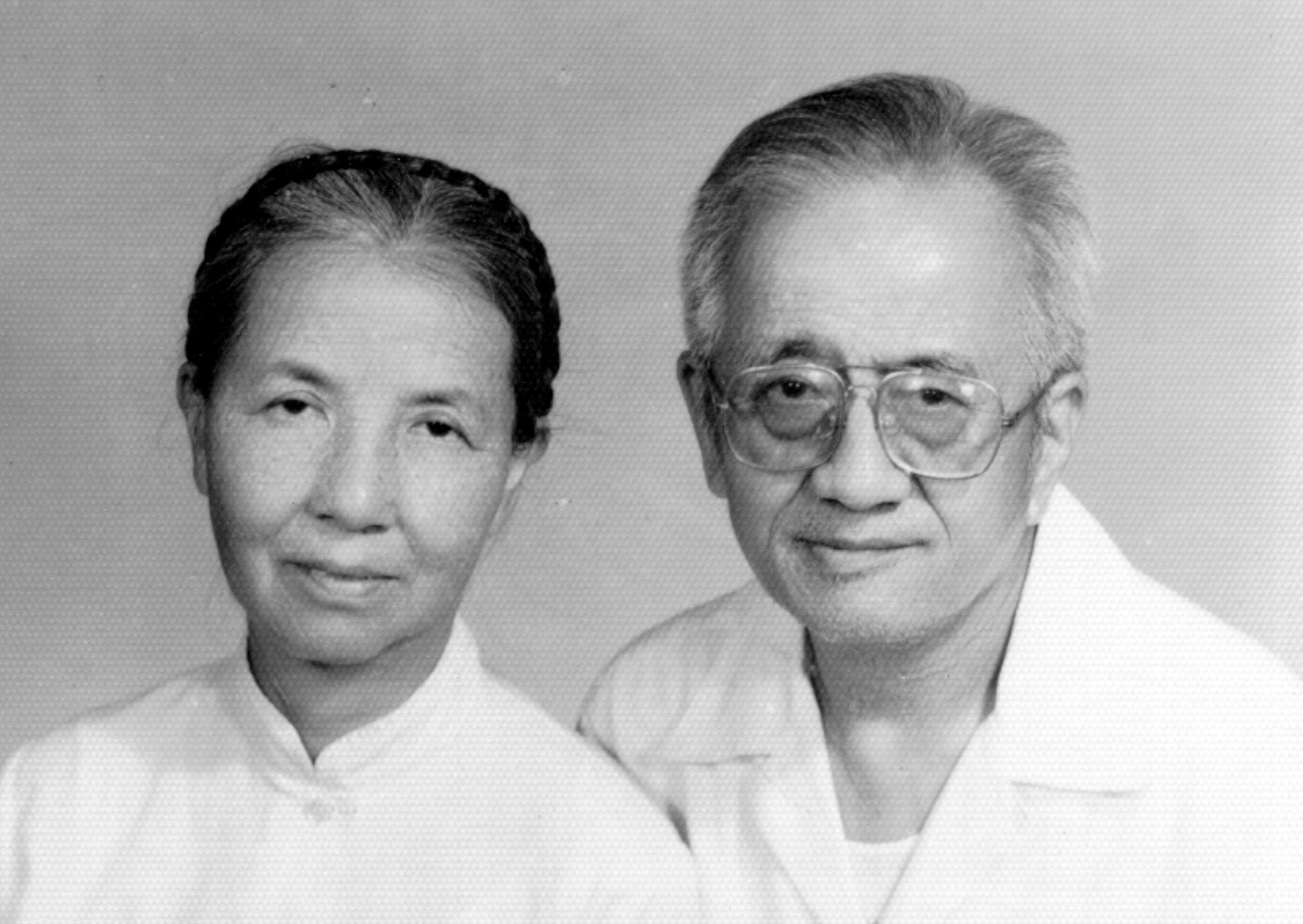 Rev. Wu Nailiang and his wife