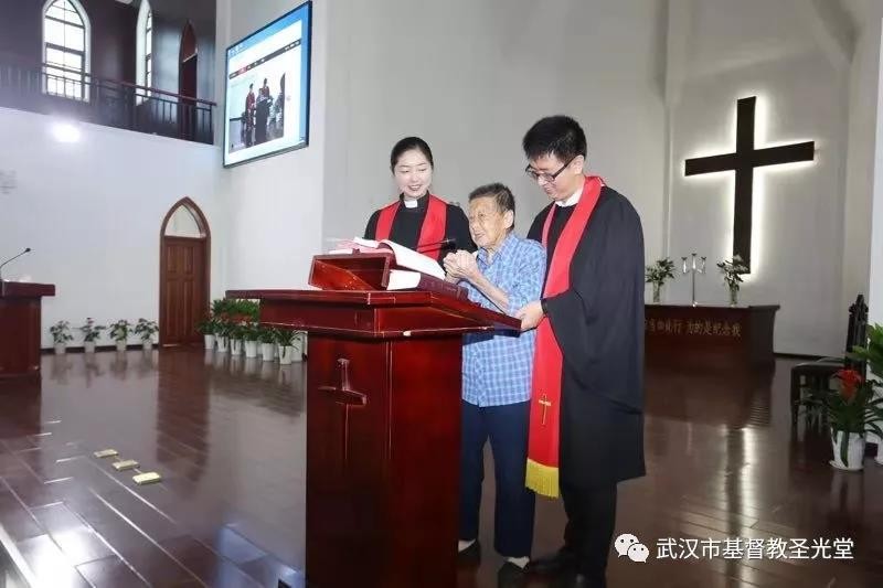 Sun Yuqing, the 104-year-old sister, gave her testimony in Wuhan Shengguang Church on Sept 29, 2019. 