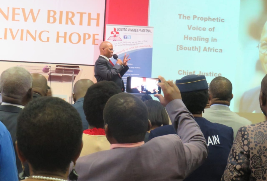Chief Justice Mogoeng Mogeng addressing the Soweto Ministers Fraternal on November 28, 2019.  