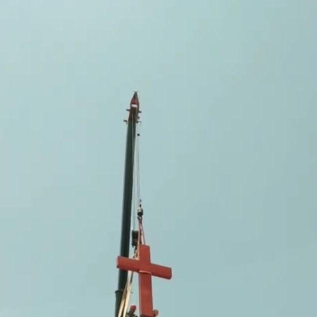 A registered church located Tongda Town, Lujiang County, Hefei, Anhui had its cross removed on May 18, 2020.