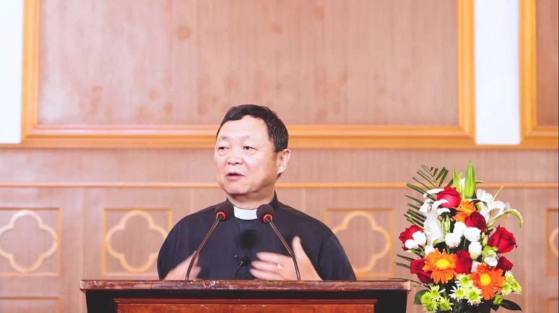 Pastor Gao Jianwei preached the sermon entitled "God’s will for you in Christ Jesus" in the Sunday service held in Ningboshi Centennial Church on June 7, 2020.