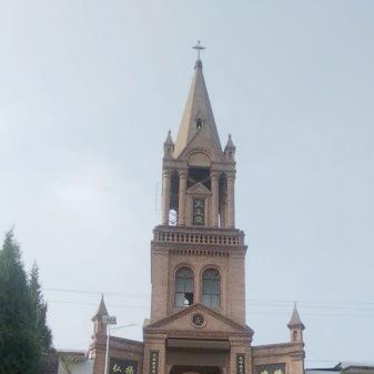 A Catholic church in Guluo Village, Quting Town, Hongdong County, Shanxi. 