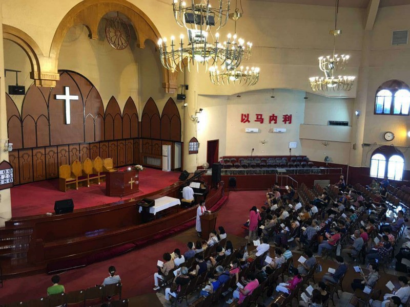 The Shanxi Lu Church in Tianjin held a Sunday service on August 28, 2016. 
