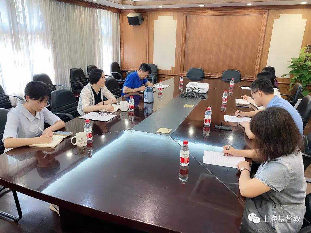 On September 3, 2020, Shanghai CC&TSPM held a heart- to -heart talks to the fellow workers before they entering the universities