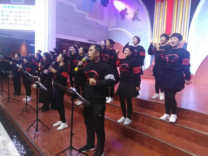  On Sunday, November 22, 2020, the paise team of the Dawning Church sang in the Thanksgiving service in Baoji, China's northern Shaanxi Province. 