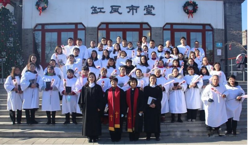 Fifty-six people were baptized in Gangwashi Church in Beijing on December 20, 2020.