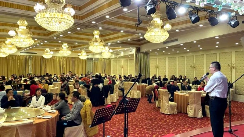 In Guangxi Zhuang Autonomous Region, Beihai Church held an annual party for staff workers in the Vienna International Hotel in Beihai Beibuwan Square on January 8, 2020.