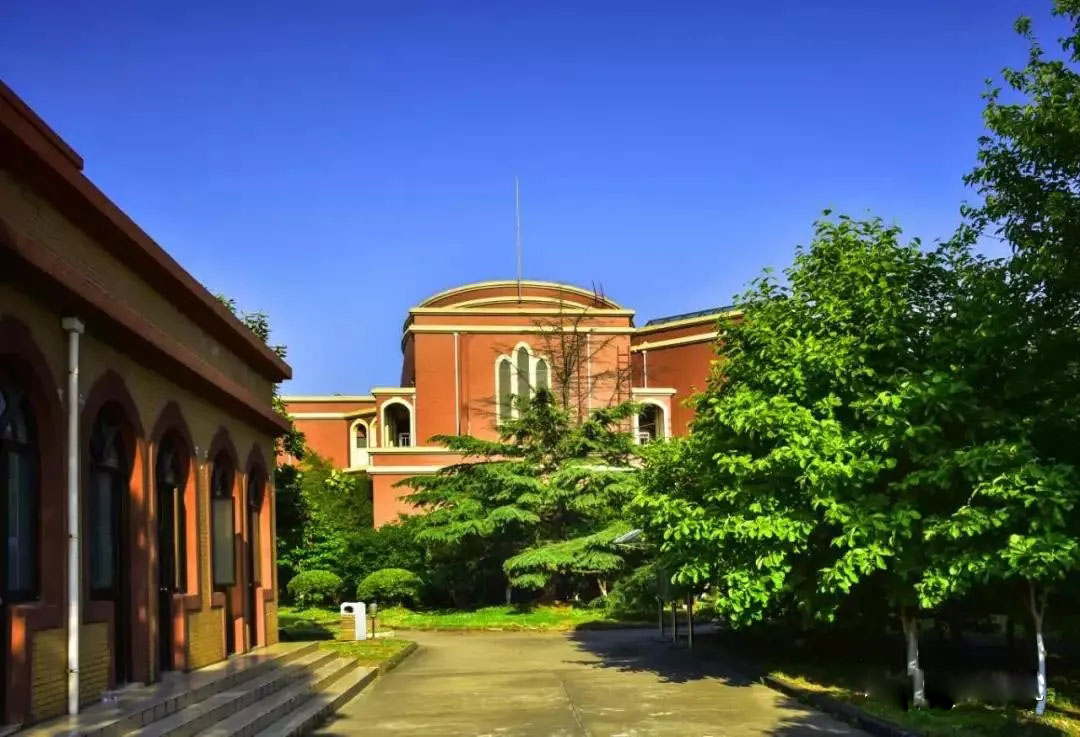  East China Theological Seminary 