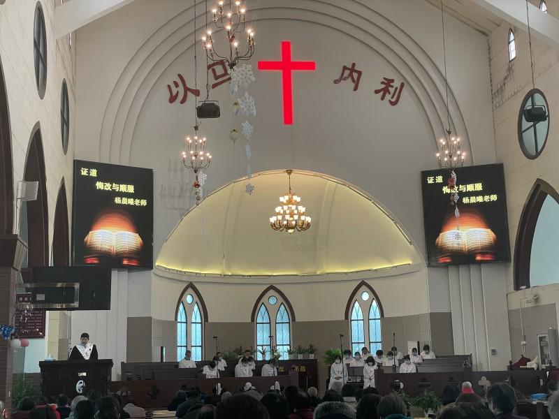 Nanjing Holy Light Church in Jiangsu Province resumed its on-site Sunday service on March 21, after the suspension due to the resurgence of coronavirus pandemic before the 2021 Spring Festival.