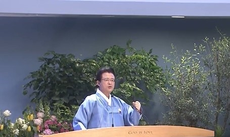 Rev. Dr. Jung-Hyun Oh, the senior pastor of the SaRang Church in South Korea