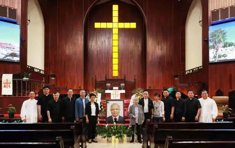 Hangzhou Gulou Church in Zhejiang Province hosted a memorial service for its former Senior Pastor Deng Fucun on May 9, 2021.