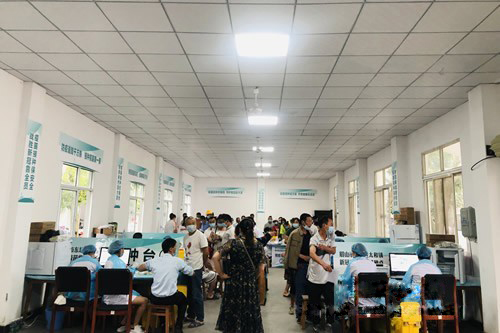 Local citizens received COVID vaccines at Gospel Church in Dongpo District, Meishan City, Sichuan Province, on May 1, 2021.