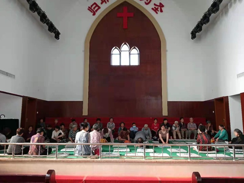 A fasting and prayer meeting  was held for students who sit "gaokao", China's national college entrance exam, in Shilipu Church in Baoji, Shaanxi Province, on June 7, 2021.