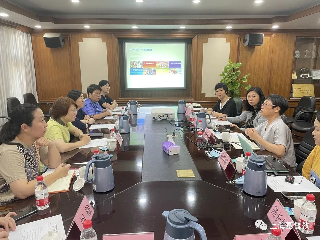 The Shanghai Agape Foundation and the Aikang Cancer Rehabilitation Service Center in Yangpu District signed a contract of a project on August 31, 2021.