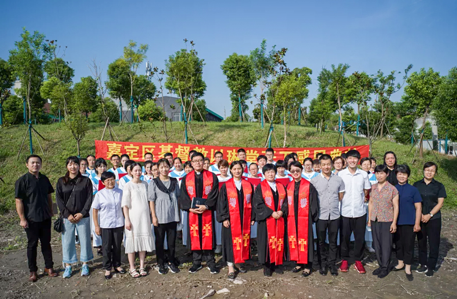 Local pastors and believers participated in a ground-breaking ceremony for Elim Church, Jiading District, Shanghai, on August 28, 2021. 