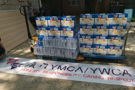 Mineral water and Yinlu Milk Peanuts Drink were purchased by Xiamen YMCA-YWCA for three nucleic acid testing spots in the Guanren Community in Xiamen on Sept 17, 2021.