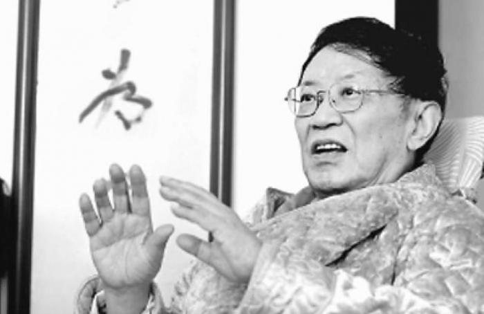 Li Zehou (1930–2021), a Chinese scholar of philosophy and intellectual history