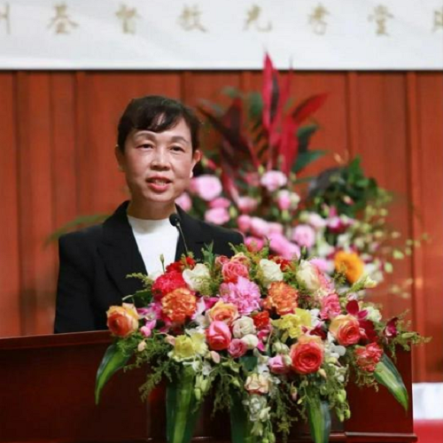 A female believer named Rong Chuhua shared her testimony in a Thanksgiving Charity Gala in Guangxiao Church, Guangzhou, Guangdong, on November 28,2021.