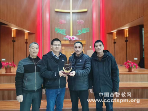 Tingtang Church in Putian, Fujian, was awarded the honorary title of "Charity Group Against Pandemic" from the local government on January 20, 2022.