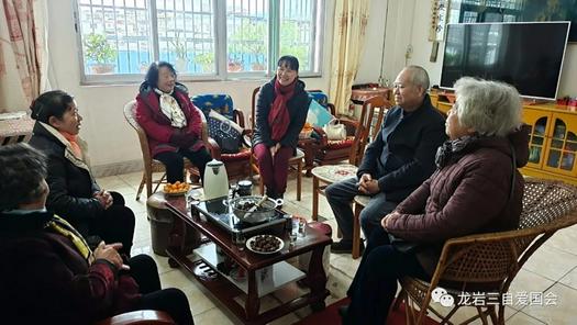 Church staff in Shanghang County, Longyan, Fujian, visited a believer of Nanmen Church in the county during the 2022 Spring Festival.