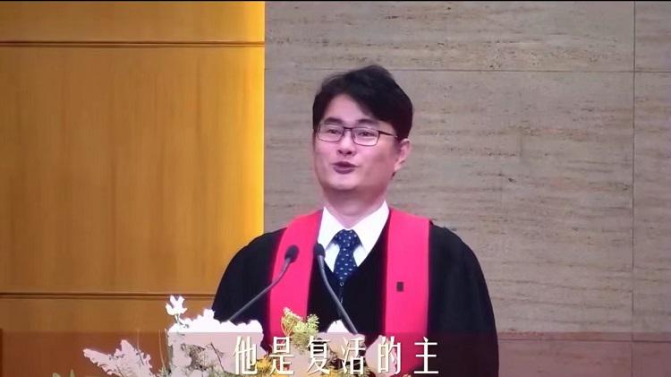 Rev. Yang Yongchun of Zion Church in Guangzhou, Guangdong, gave a sermon titled “Great Power of Resurrection” on April 17, 2022.