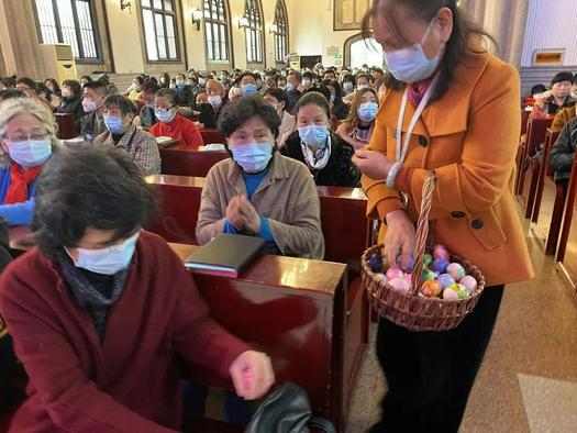Easter eggs were sent out to the congregation in Beizhen Street Church, Changsha, Hunan, on April 17, 2022.