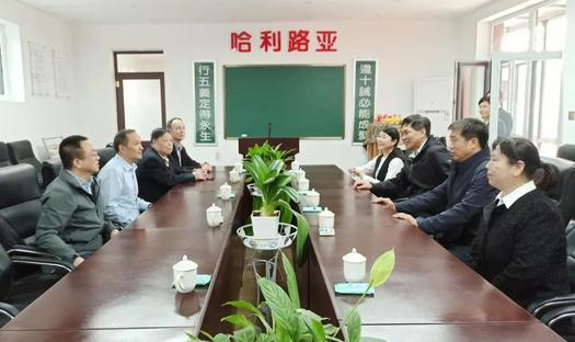 Staff members of Shanxi CC&TSPM visited a local grassroots church on May 6, 2022.