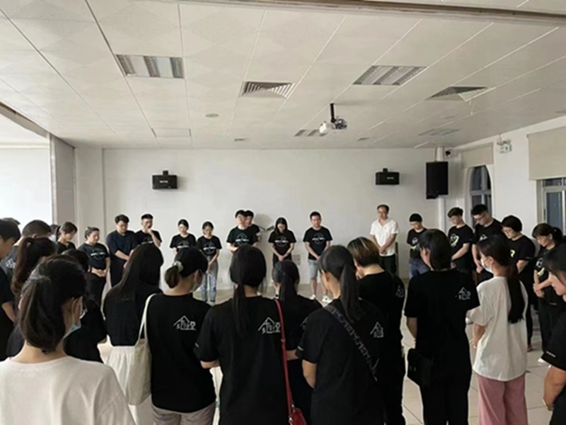 Members of Joshua Fellowship in Houxi Church, Xiamen, Fujian, prayed during an activity on an unknown date.