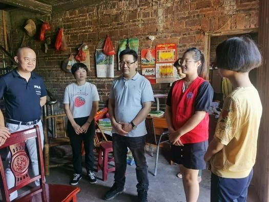 Members of Chendai Church and Southeast Public Welfare Association visited a needy family in Penghu Town, Yongchun County, Quanzhou, Fujian Province, on August 13, 2022.