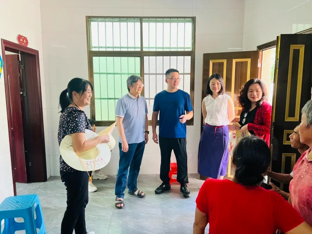 Rev. Kan Baoping, visited Xipan Village in Songxi County, Nanping, Fujian, to know more about the disaster situation on August 16, 2022. 