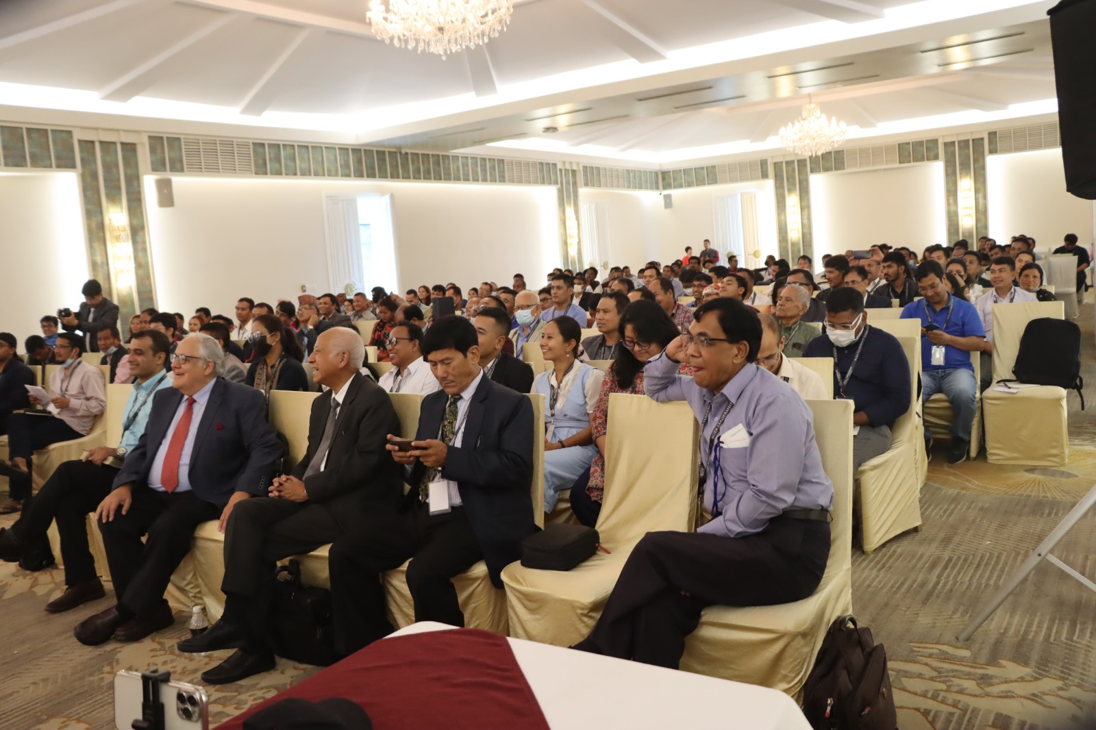 In association with the Kathmandu-based churches, the Billy Graham Evangelistic Association hosted a one-day "Leadership Summit Nepal" on August 31 at the Himalayan Hotel in Kupandol, Lalitpur.
