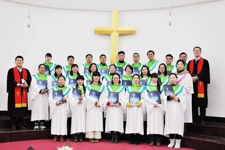 Holy Grace Choir of Gongxiang Church in Suzhou, Jiangsu