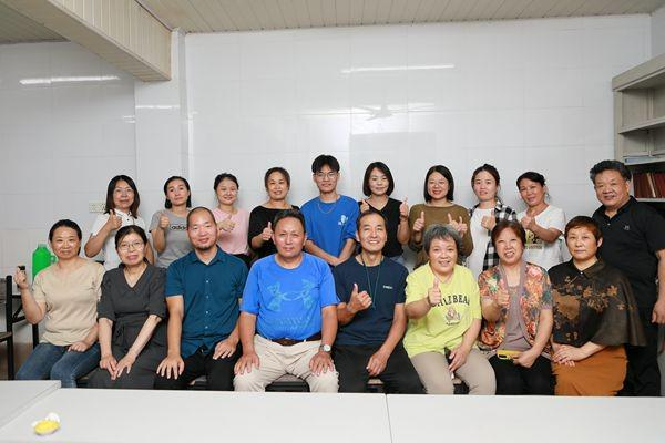 Group leaders from Apostle Church in Suzhou, Jiangsu, took a group picture during an exchange meeting on September 9, 2022.