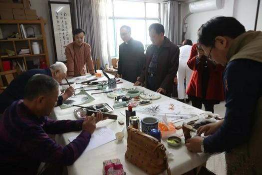 Believers in Shandong Province made calligraphy works and paintings to celebrate the  20th National Congress of the Chinese Communist Party in middle to late October 2022.