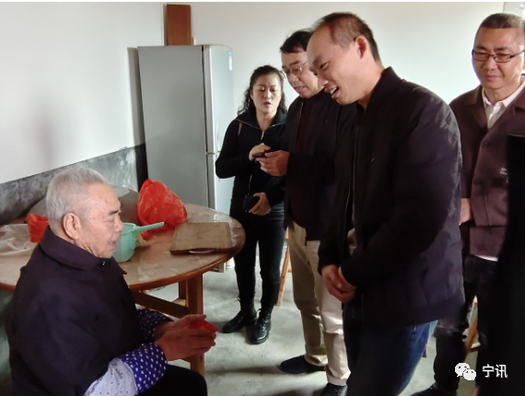 Pastoral staff in Xiapu County, Ningde, Fujian, visited a local senoir pastor on December 10, 2022.